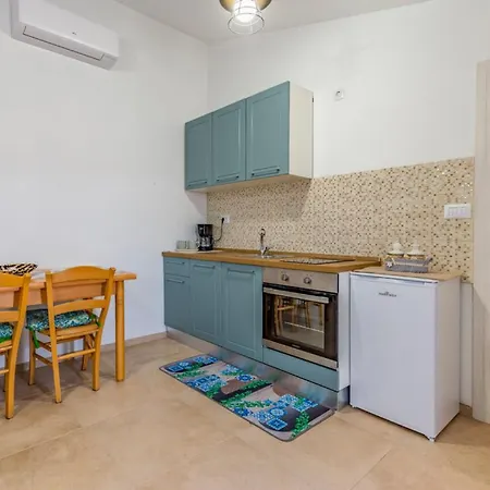 Villa Casa Dalia In Kuftici - Haus Fuer 4 Personen Marčana