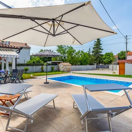 Casa Dalia In Kuftici - Haus Fuer 4 Personen Villa